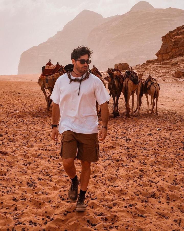 Wadi Rum Rose Luxury Camp ภายนอก รูปภาพ
