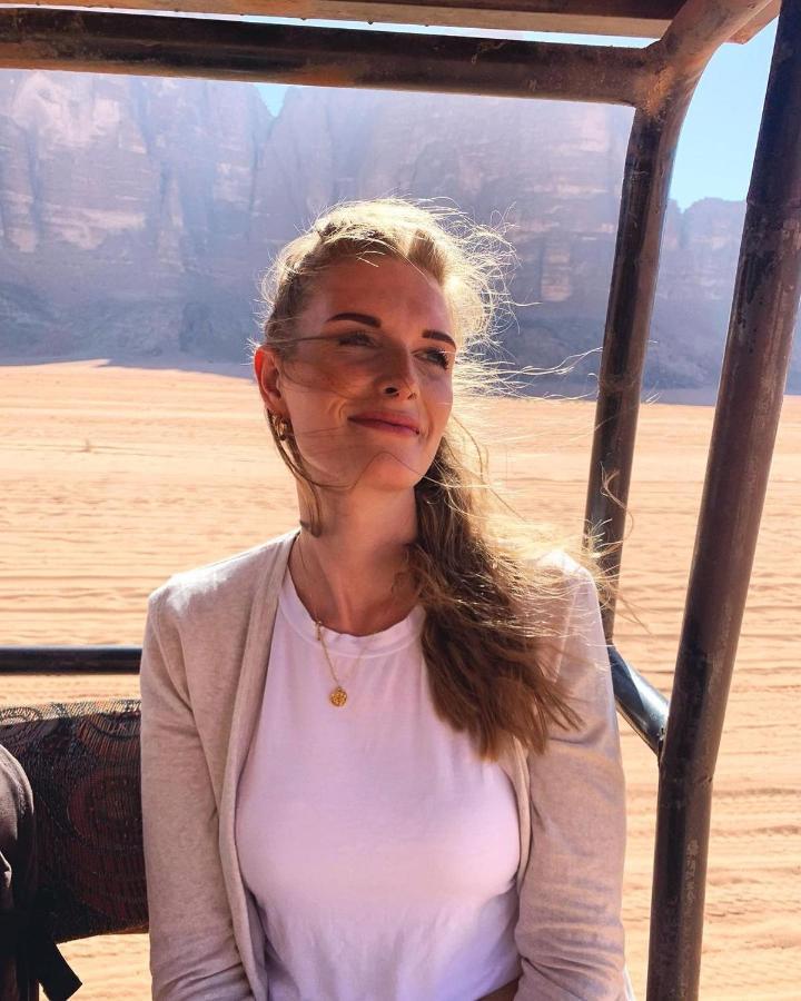 Wadi Rum Rose Luxury Camp ภายนอก รูปภาพ