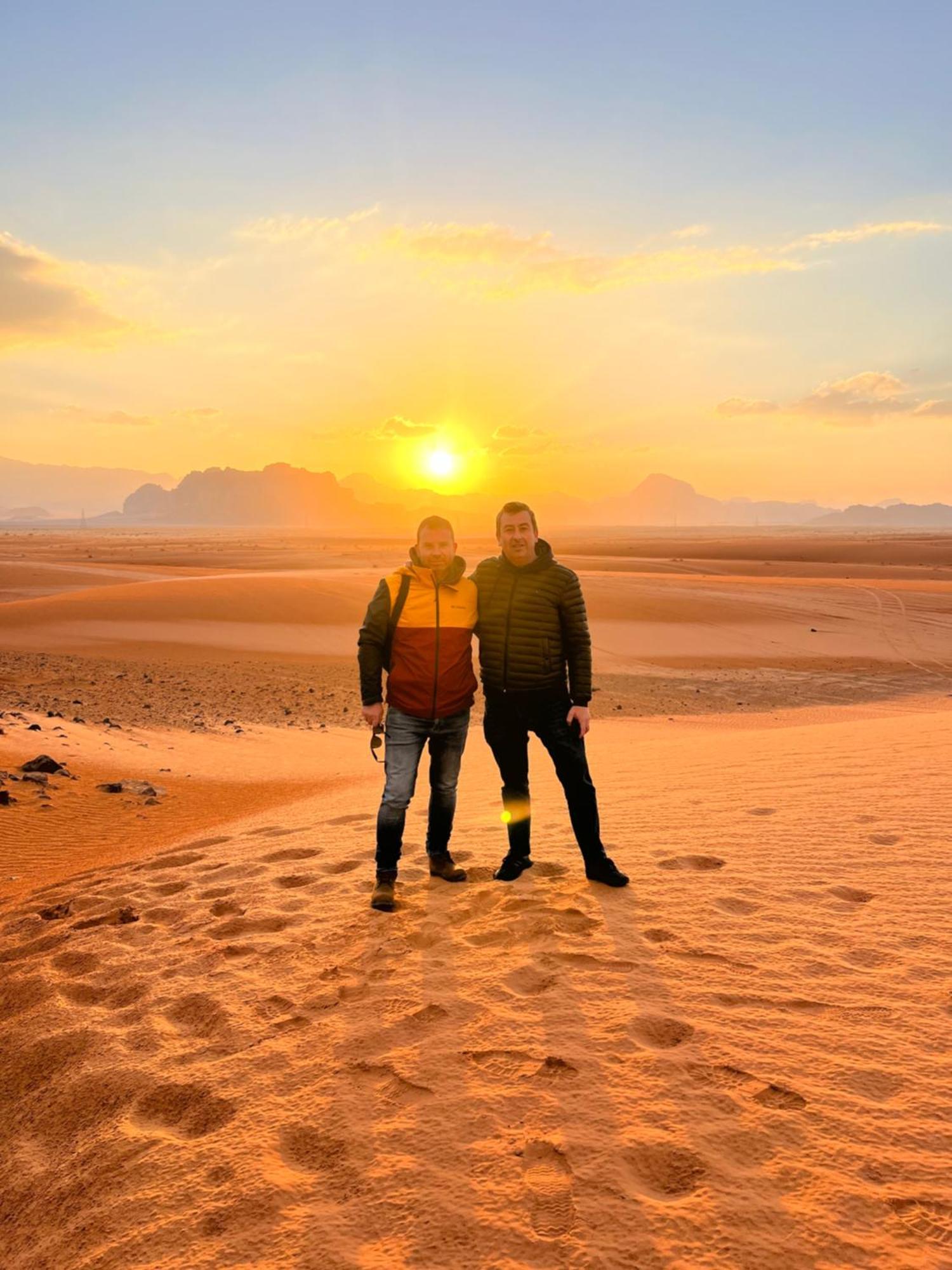 Wadi Rum Rose Luxury Camp ภายนอก รูปภาพ