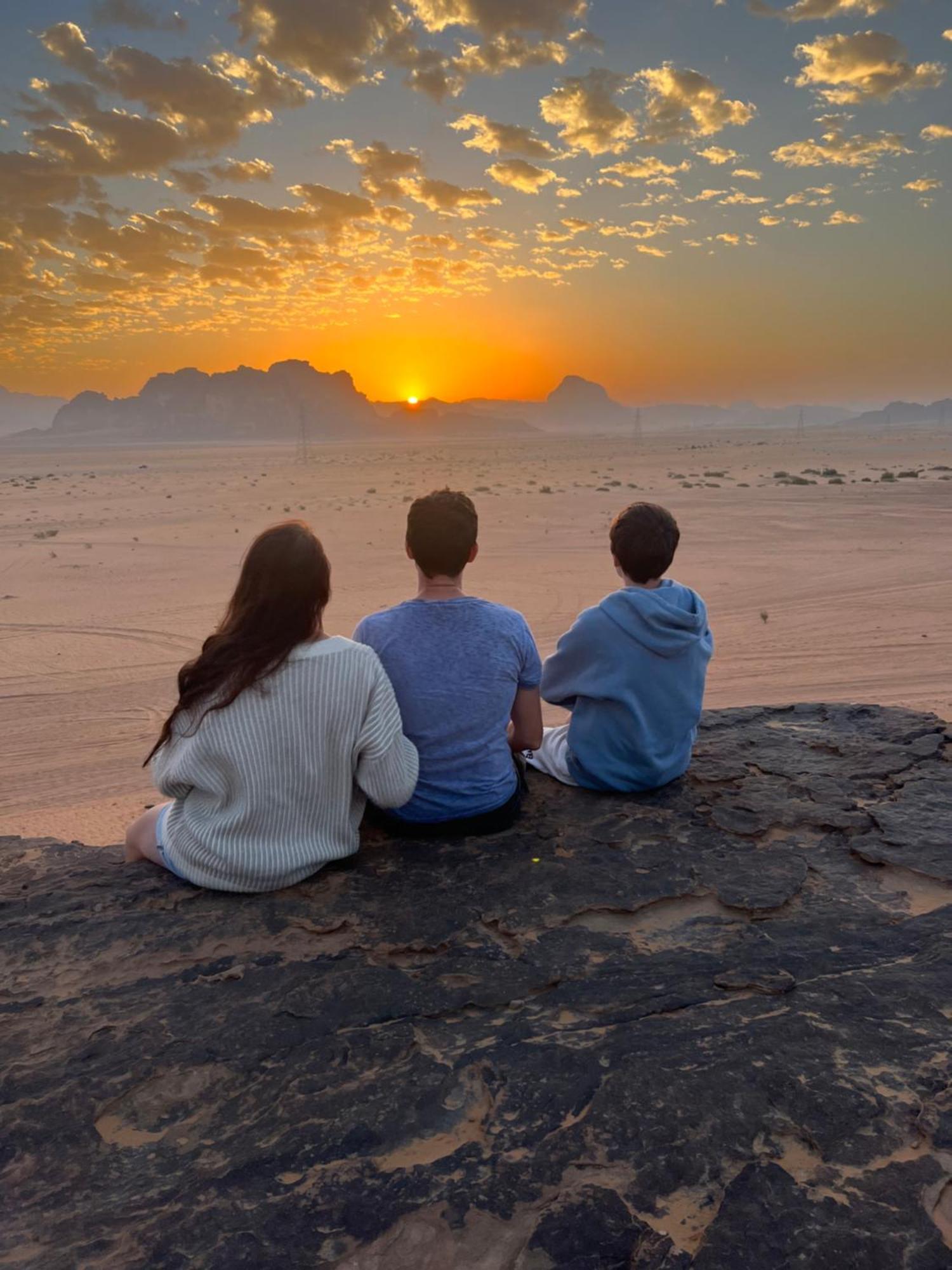 Wadi Rum Rose Luxury Camp ภายนอก รูปภาพ