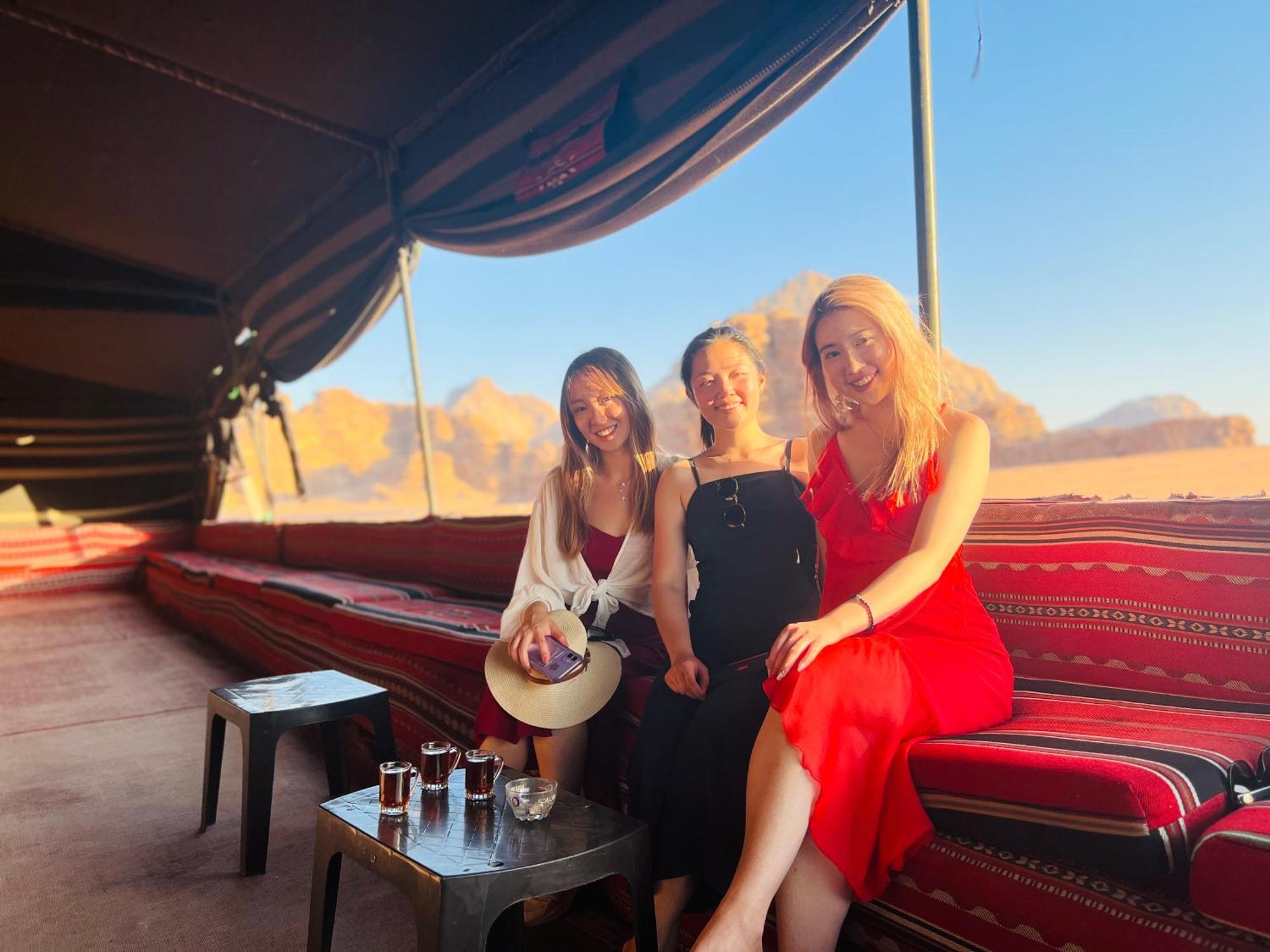 Wadi Rum Rose Luxury Camp ภายนอก รูปภาพ