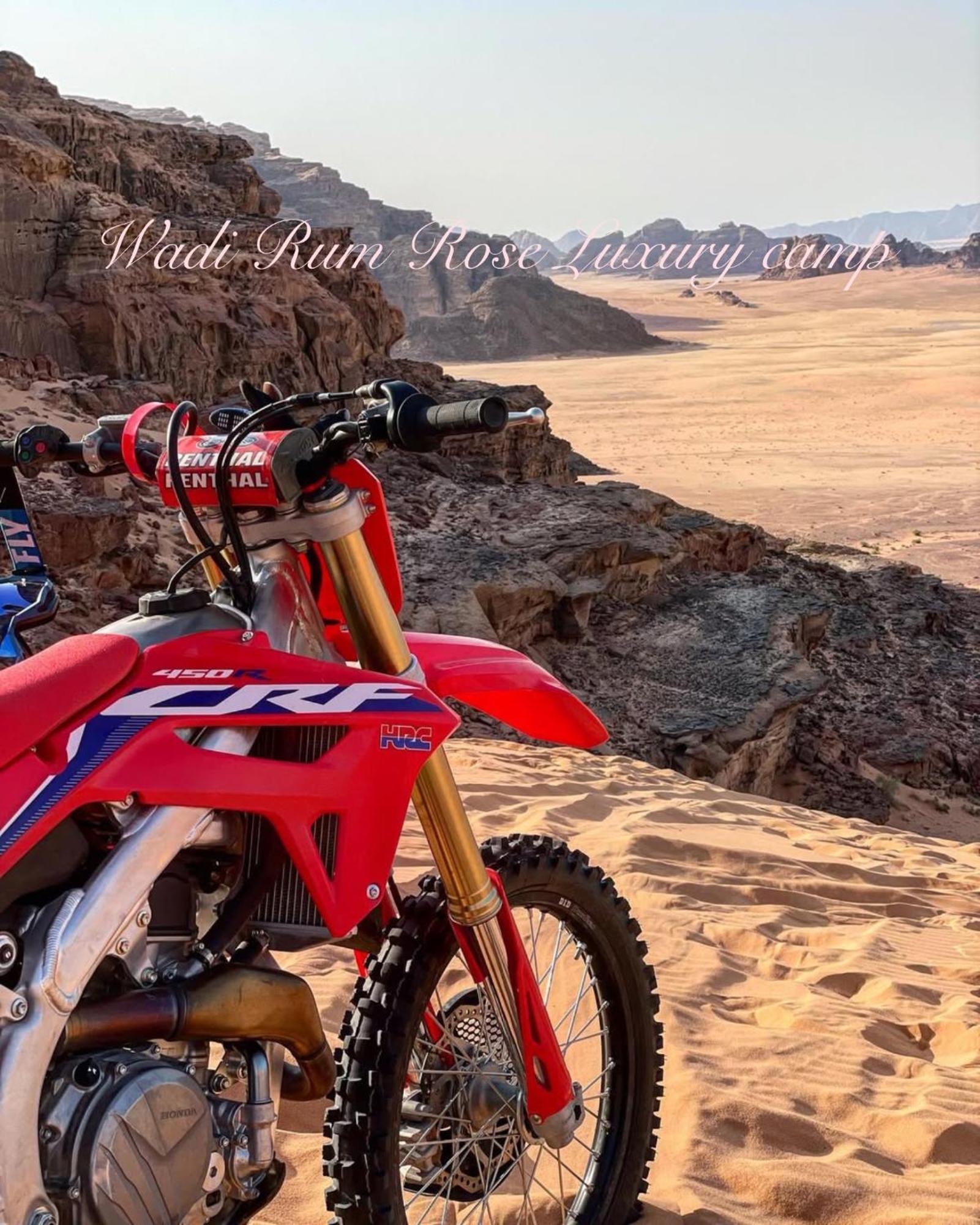 Wadi Rum Rose Luxury Camp ภายนอก รูปภาพ