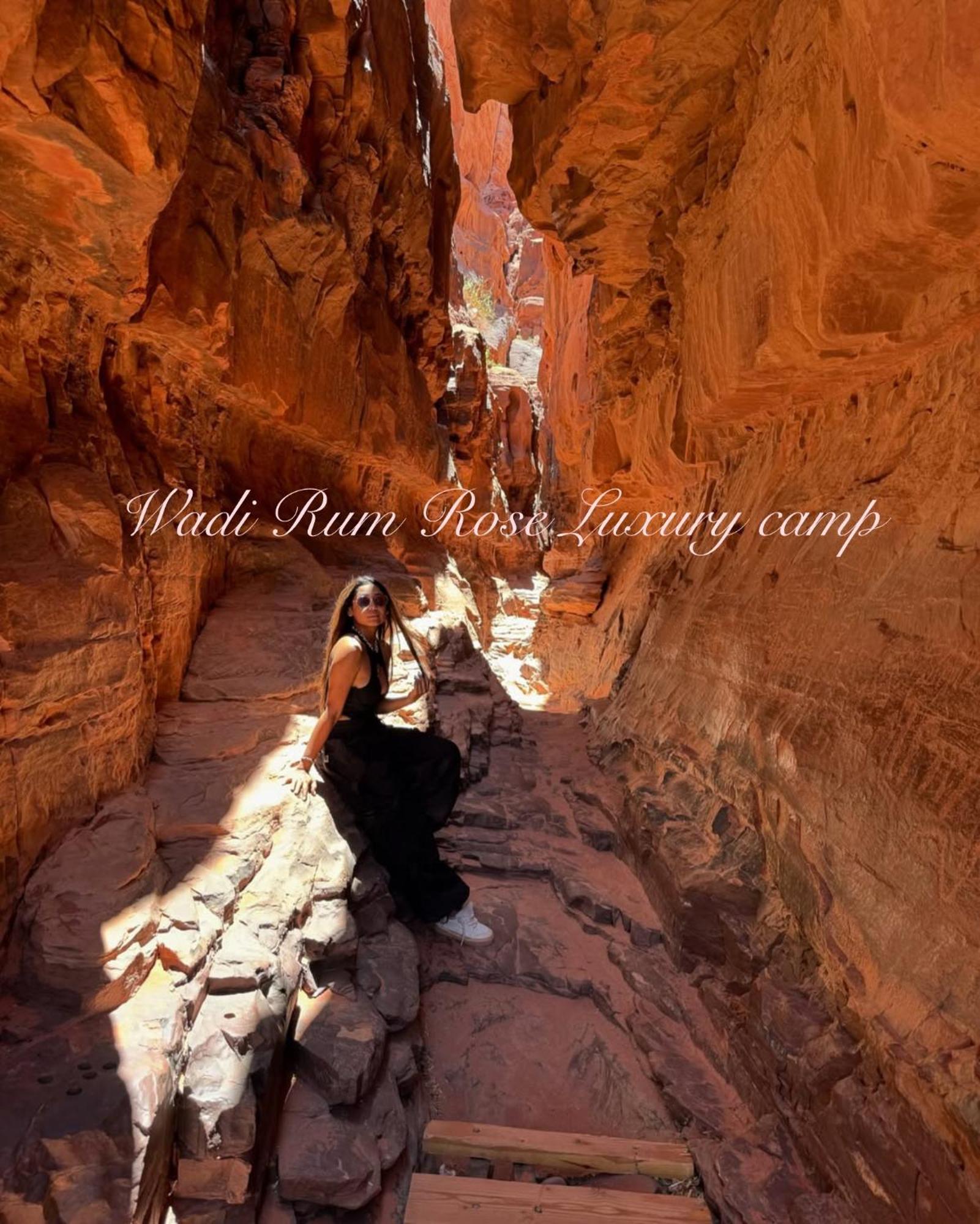 Wadi Rum Rose Luxury Camp ภายนอก รูปภาพ