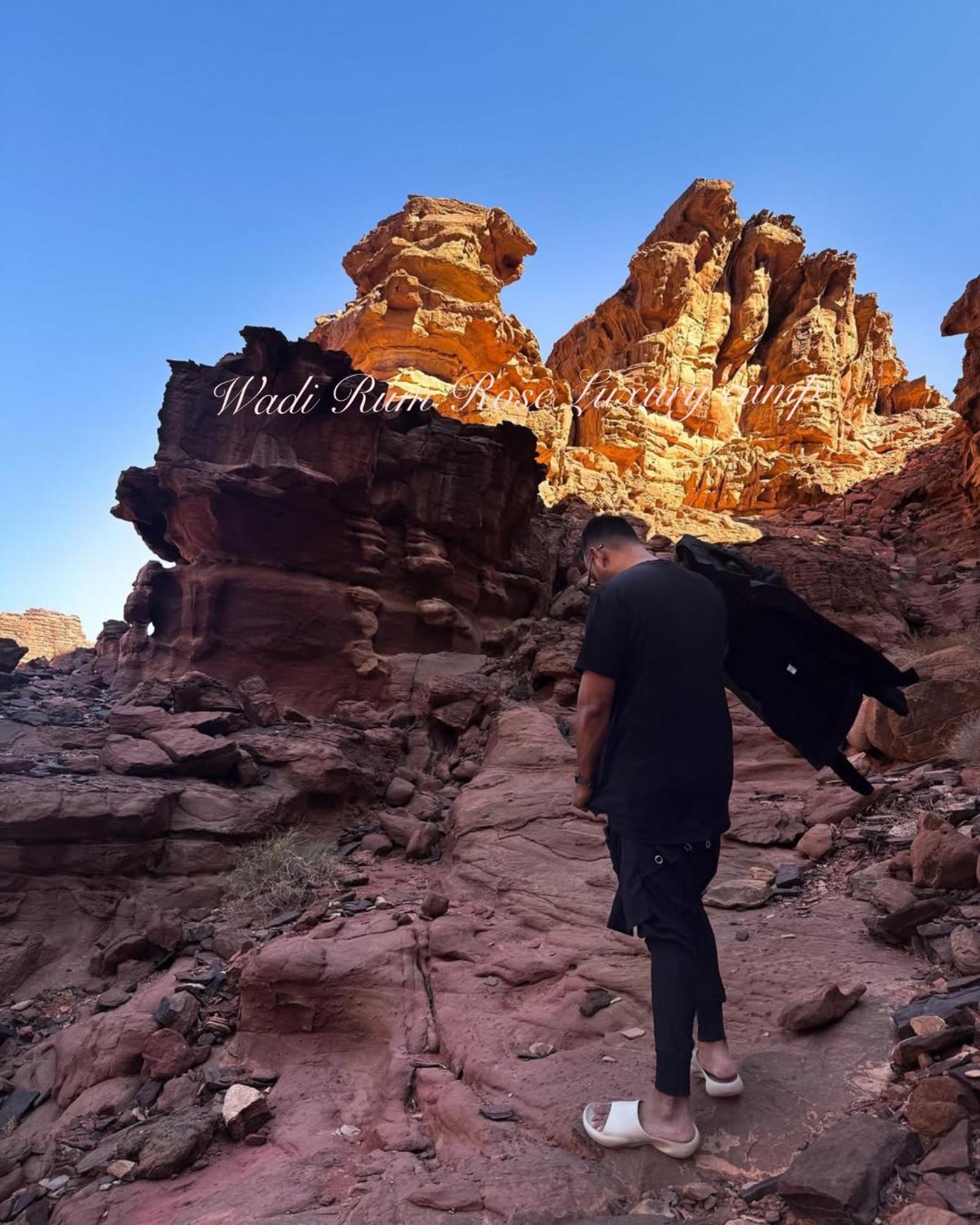 Wadi Rum Rose Luxury Camp ภายนอก รูปภาพ