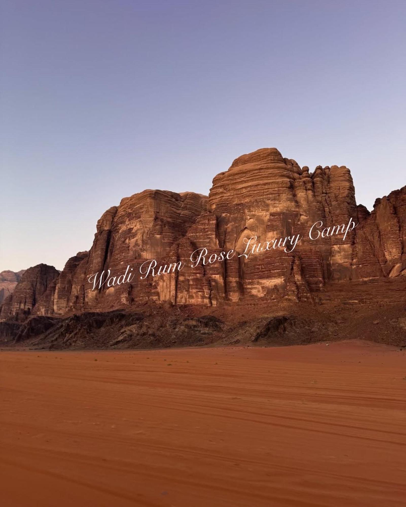 Wadi Rum Rose Luxury Camp ภายนอก รูปภาพ