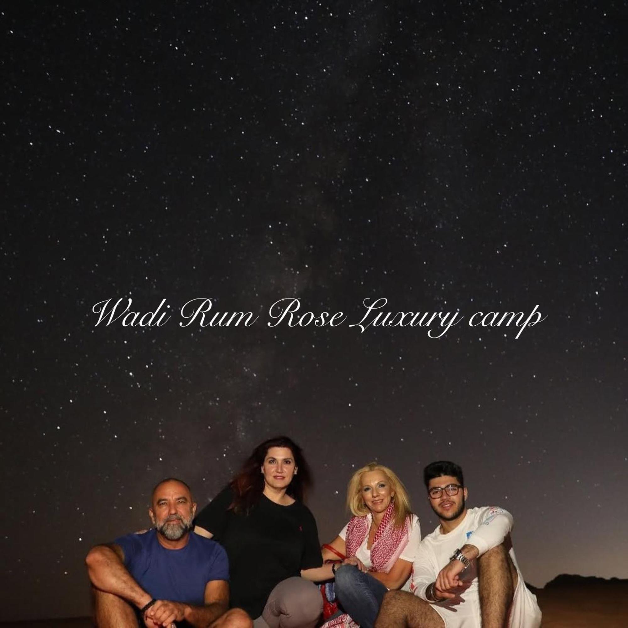 Wadi Rum Rose Luxury Camp ภายนอก รูปภาพ