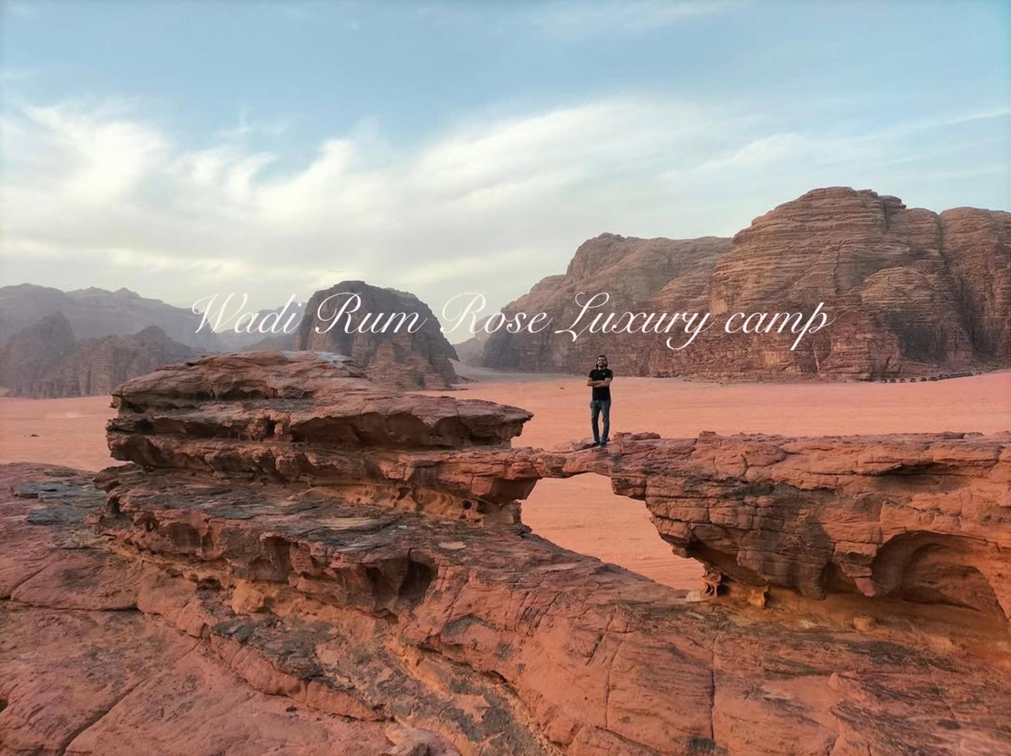 Wadi Rum Rose Luxury Camp ภายนอก รูปภาพ